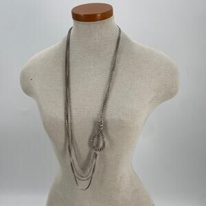 Silver knit rhinestone statement necklace